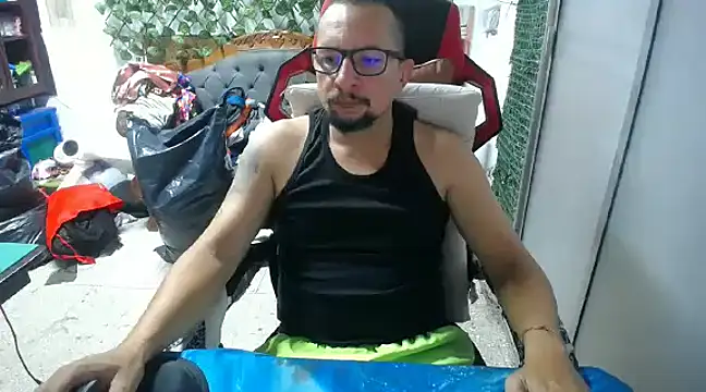 Snapshot of alexam_gal@xh chatting on 02-01-25, 05:47 alexam galxh online show from 02-01-25, 05:47