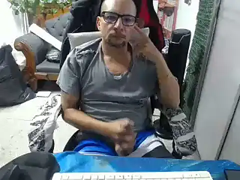 Snapshot of alexam_gal@xh chatting on 02-28-25, 05:37 alexam galxh online show from 02-28-25, 05:37