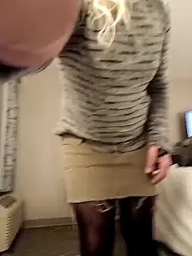 LittleblondeTS online show from 11-07-25, 11:27