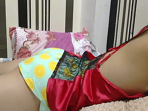 angel pussie online show from 12-14-25, 09:08