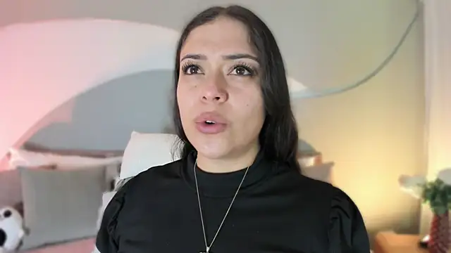 Nicolle W online show from 10-04-25, 11:52