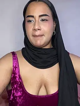 Maryam yamal online show from 02-12-25, 09:33