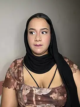 Maryam yamal online show from 02-20-25, 09:42