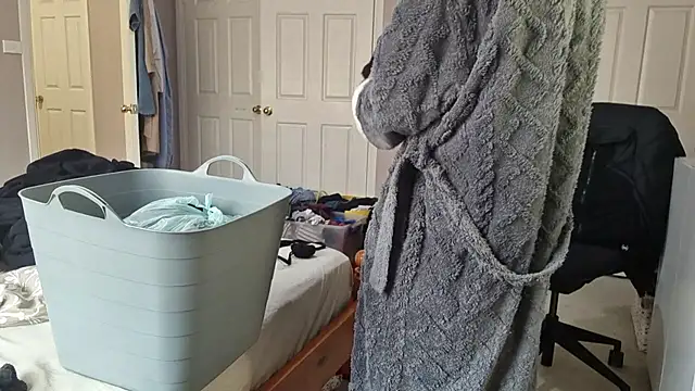 AmateurGuy23 online show from 09-16-25, 02:34