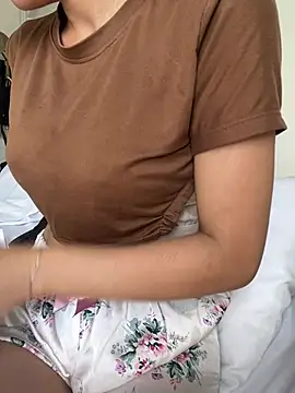 Snapshot of DulceMya6 chatting on 03-13-26, 02:12 DulceMya6 online show from 03-13-26, 02:12