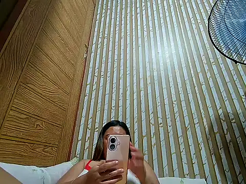 LalaiAsian online show from 04-18-26, 07:07