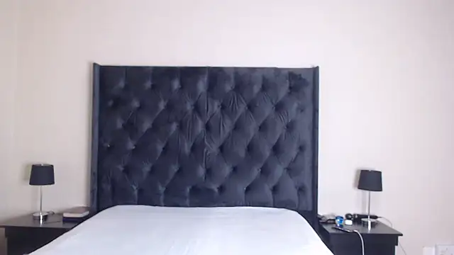 Sexynaughty Gal online show from 04-19-26, 06:10