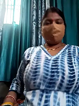 Snapshot of neha-bhabhi chatting on 01-24-25, 09:49 neha-bhabhi online show from 01-24-25, 09:49