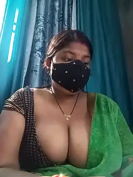 Snapshot of neha-bhabhi chatting on 01-28-25, 08:04 neha-bhabhi online show from 01-28-25, 08:04