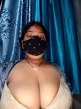 Snapshot of neha-bhabhi chatting on 02-07-25, 03:19 neha-bhabhi online show from 02-07-25, 03:19