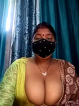 Snapshot of neha-bhabhi chatting on 02-08-25, 04:47 neha-bhabhi online show from 02-08-25, 04:47
