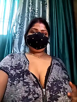 Snapshot of neha-bhabhi chatting on 03-18-25, 10:46 neha-bhabhi online show from 03-18-25, 10:46