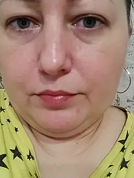 Snapshot of Rini333 chatting on 06-27-26, 03:06 Rini333 online show from 06-27-26, 03:06