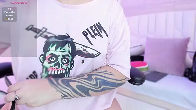 io chie  online show from 02-01-25, 04:14