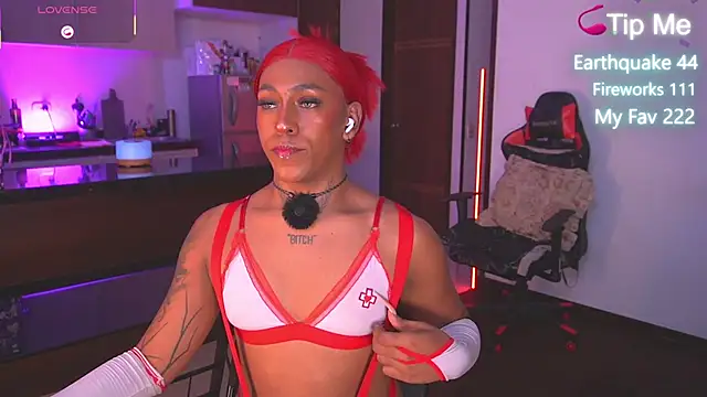 Snapshot of AmberRaus chatting on 09-16-25, 02:45 AmberRaus online show from 09-16-25, 02:45