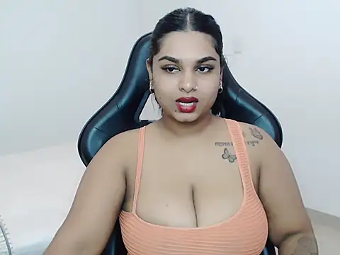 Snapshot of layla_amin chatting on 12-02-24, 03:36 layla amin online show from 12-02-24, 03:36