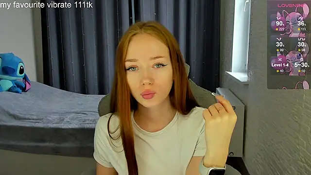 Snapshot of Hot_Mia_ chatting on 03-11-25, 11:55 Hot Mia online show from 03-11-25, 11:55