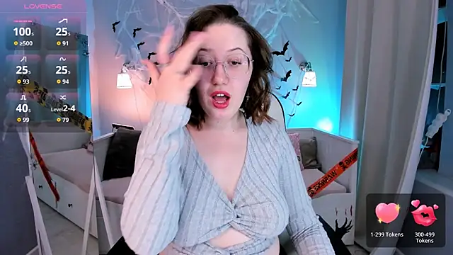 Snapshot of Charmy_Gracy chatting on 11-02-25, 11:12 Charmy Gracy online show from 11-02-25, 11:12