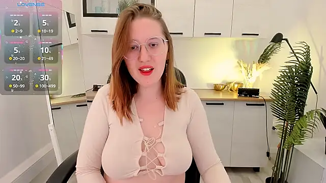 Charmy Gracy online show from 04-06-26, 11:11