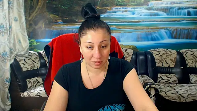 MoistMady online show from 04-13-26, 02:55