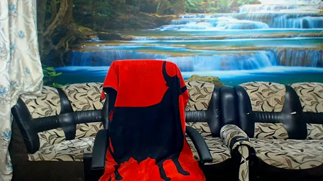 MoistMady online show from 04-14-26, 03:01