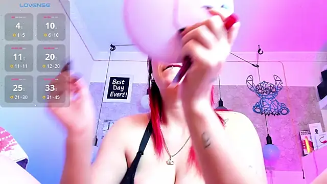 Rebeca xs online show from 12-20-24, 07:33