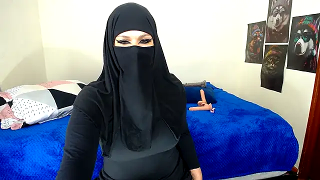 evelyn  salah online show from 02-13-25, 04:54