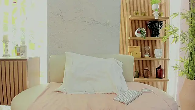 Scarleett 22 online show from 02-21-26, 07:48