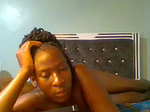 Snapshot of blackcuteebony chatting on 03-15-25, 09:30 blackcuteebony online show from 03-15-25, 09:30