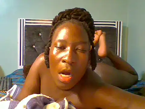 Snapshot of blackcuteebony chatting on 03-16-25, 04:12 blackcuteebony online show from 03-16-25, 04:12