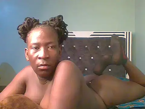 Snapshot of blackcuteebony chatting on 10-10-25, 05:39 blackcuteebony online show from 10-10-25, 05:39