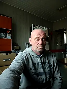 Snapshot of wilkalfa chatting on 10-27-25, 07:12 wilkalfa online show from 10-27-25, 07:12