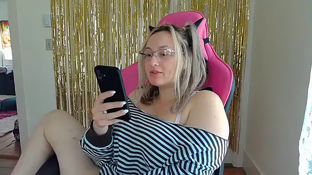 ashleyblaydex online show from 04-30-26, 06:36