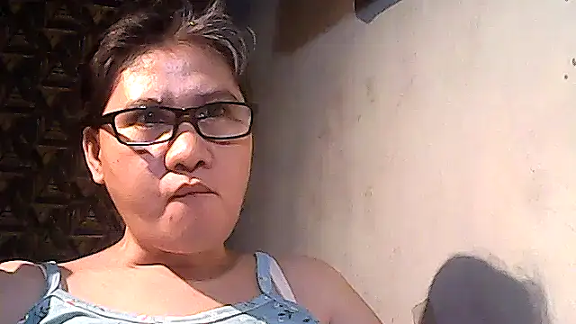 sweetsosie18 online show from 12-05-25, 10:13