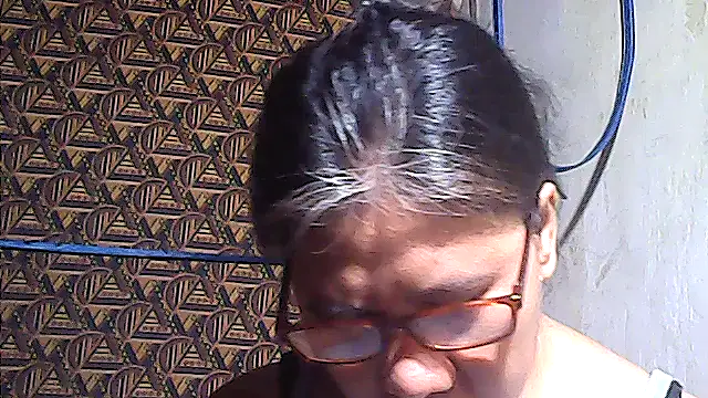 Snapshot of sweetsosie18 chatting on 04-26-26, 10:46 sweetsosie18 online show from 04-26-26, 10:46