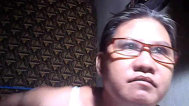 Snapshot of sweetsosie18 chatting on 05-07-26, 06:41 sweetsosie18 online show from 05-07-26, 06:41