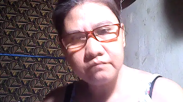 Snapshot of sweetsosie18 chatting on 05-11-26, 09:26 sweetsosie18 online show from 05-11-26, 09:26