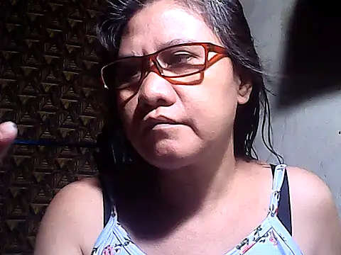 Snapshot of sweetsosie18 chatting on 06-01-26, 11:01 sweetsosie18 online show from 06-01-26, 11:01
