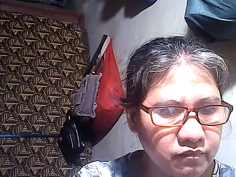 Snapshot of sweetsosie18 chatting on 06-03-26, 01:14 sweetsosie18 online show from 06-03-26, 01:14