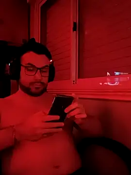 Snapshot of arkadjpc chatting on 12-05-25, 03:04 arkadjpc online show from 12-05-25, 03:04