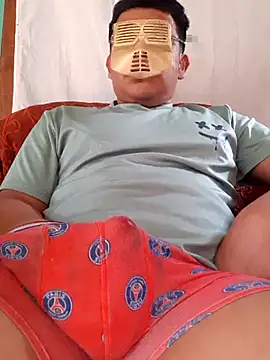 Efrain2090 online show from 01-15-26, 08:34