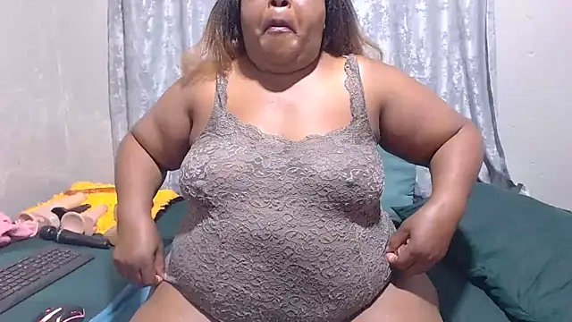 MatureBootyBabe4Uxx online show from 05-25-26, 02:28