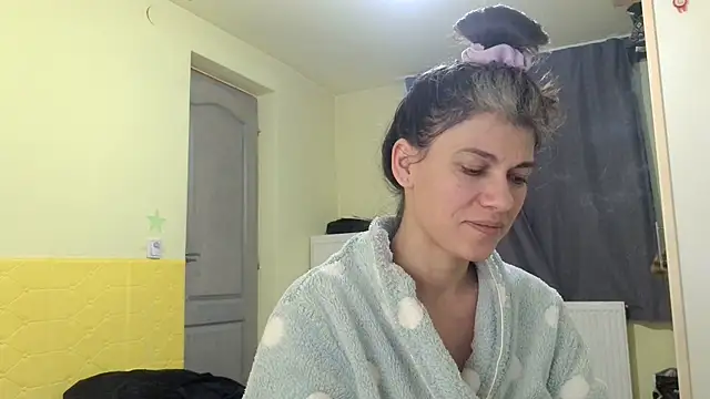 Snapshot of MercyLove chatting on 02-26-26, 02:38 MercyLove online show from 02-26-26, 02:38