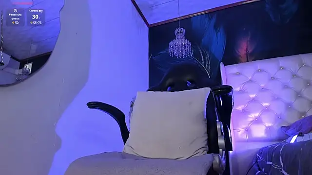 Snapshot of MichaelBear_ chatting on 12-28-24, 03:04 MichaelBear online show from 12-28-24, 03:04