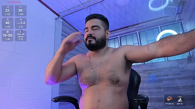 Snapshot of MichaelBear_ chatting on 12-29-24, 12:12 MichaelBear online show from 12-29-24, 12:12