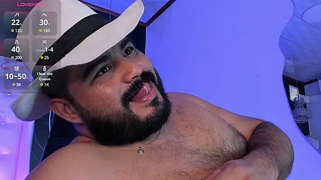 Snapshot of MichaelBear_ chatting on 01-10-25, 03:37 MichaelBear online show from 01-10-25, 03:37