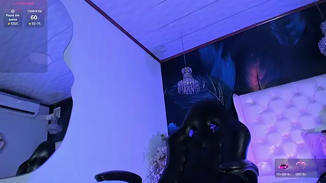 Snapshot of MichaelBear_ chatting on 02-13-25, 12:43 MichaelBear online show from 02-13-25, 12:43