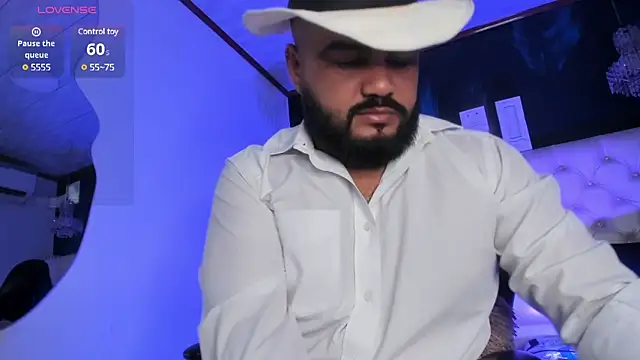 Snapshot of MichaelBear_ chatting on 02-23-25, 12:27 MichaelBear online show from 02-23-25, 12:27