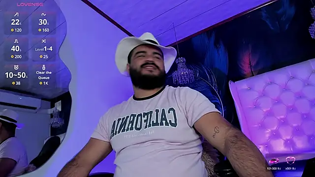 Snapshot of MichaelBear_ chatting on 03-05-25, 02:12 MichaelBear online show from 03-05-25, 02:12