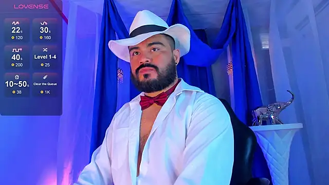 Snapshot of MichaelBear_ chatting on 10-11-25, 01:42 MichaelBear online show from 10-11-25, 01:42